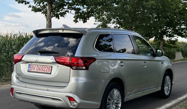 
								Mitsubishi Outlander 2.4 4WD Plug-In Hybrid Diamant+ full									