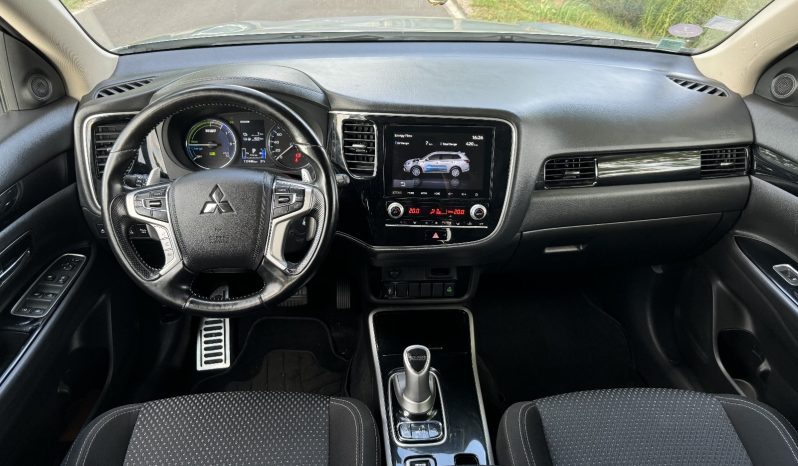 
								Mitsubishi Outlander 2.4 4WD Plug-In Hybrid Diamant+ full									