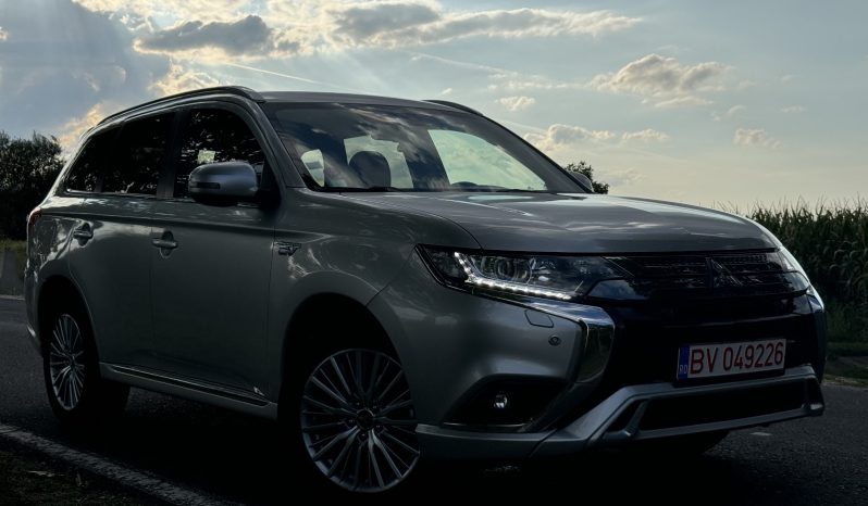 
								Mitsubishi Outlander 2.4 4WD Plug-In Hybrid Diamant+ full									