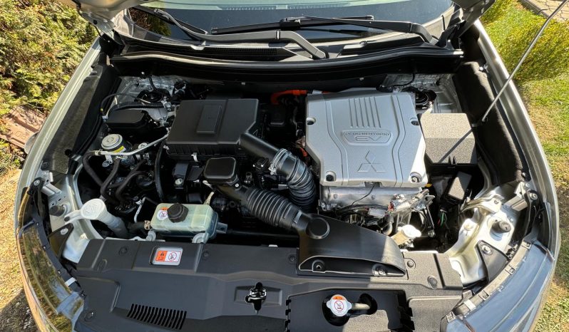 
								Mitsubishi Outlander 2.4 4WD Plug-In Hybrid Diamant+ full									