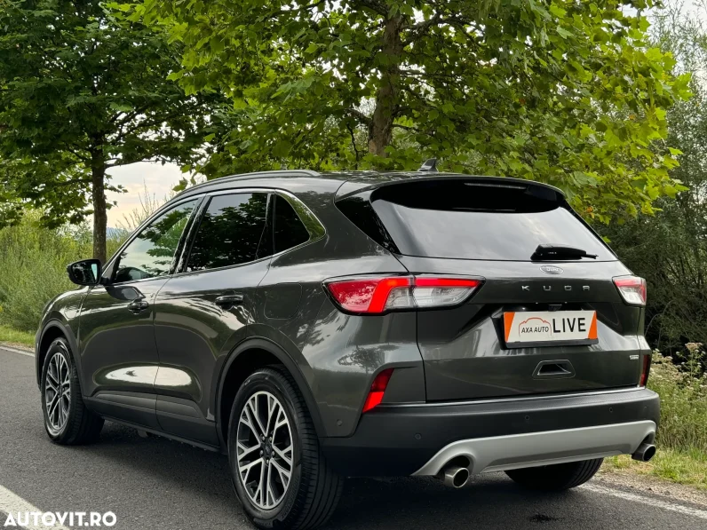 
								Ford Kuga 2.5 Duratec PHEV Titanium X full									