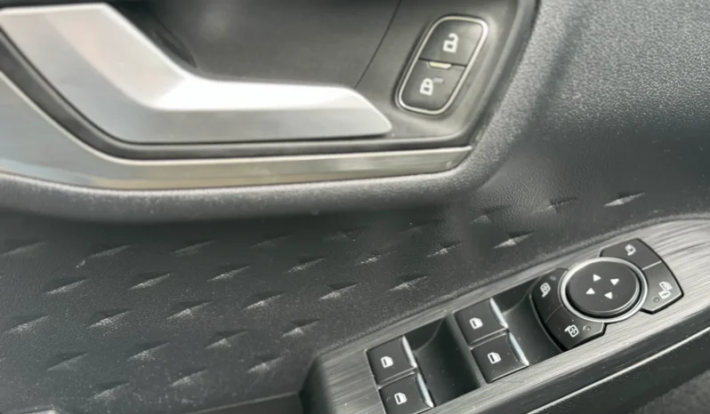 
								Ford Kuga 2.5 Duratec PHEV Titanium X full									