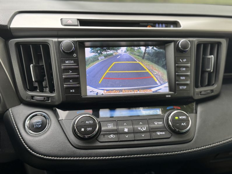 
								Toyota RAV4 2.0 D-4D 2WD Active  2016 full									
