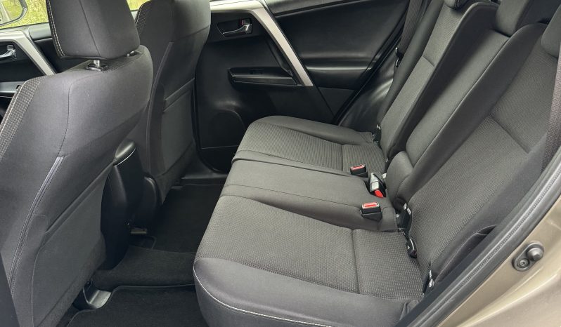 
								Toyota RAV4 2.0 D-4D 2WD Active  2016 full									