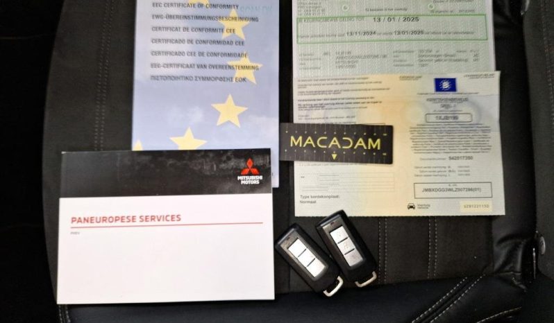 
								Mitsubishi Outlander 2.4i Business – Tracțiune integrală – Hibrid – Automatic – 135 hp – 181.940 km full									