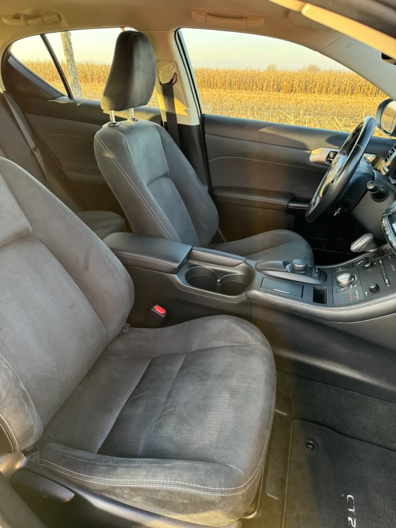 
								Lexus CT 200h Aut. Limited Edition full									